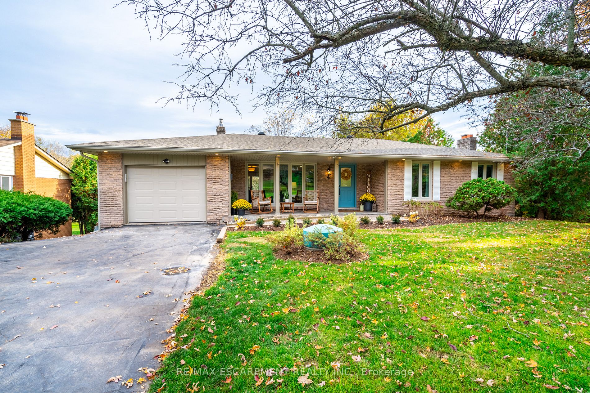 4 Valleydale Crt