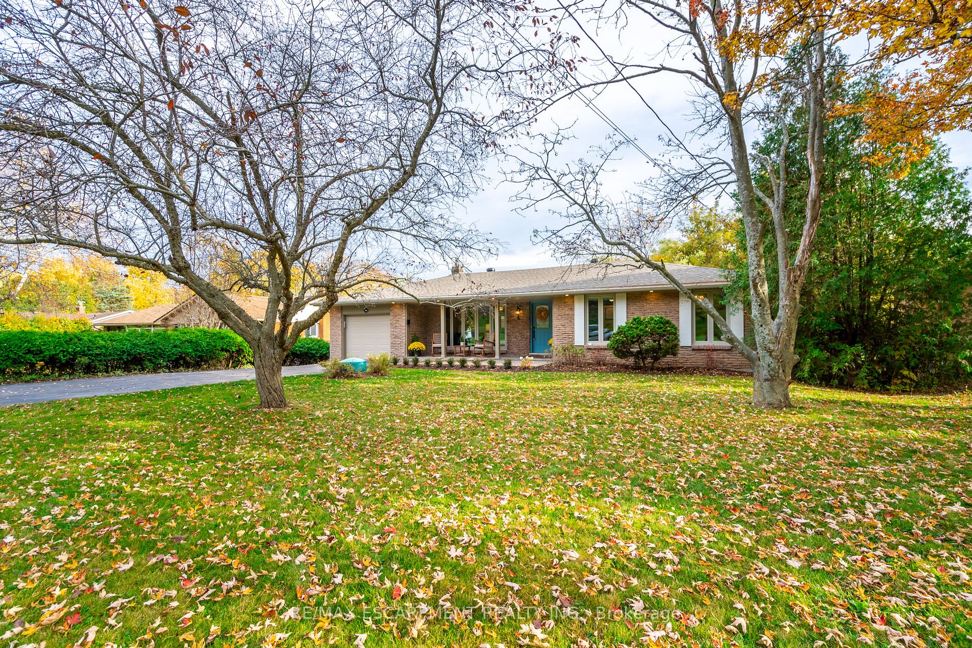 4 Valleydale Crt