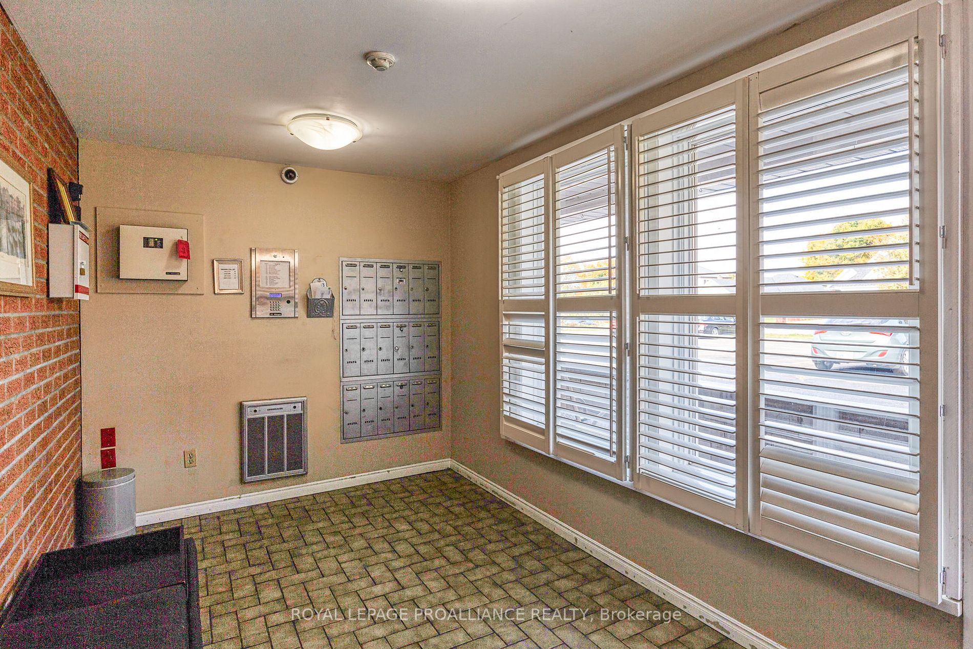 133 Ontario St, #103