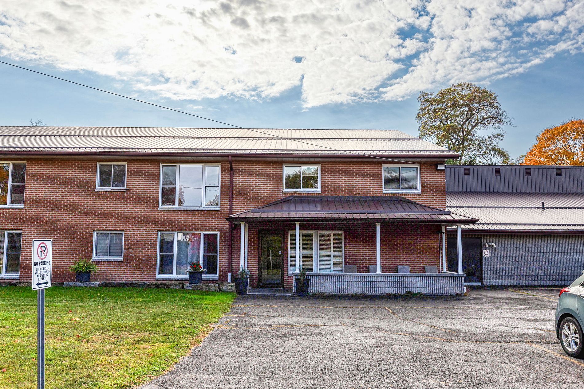 133 Ontario St, #103