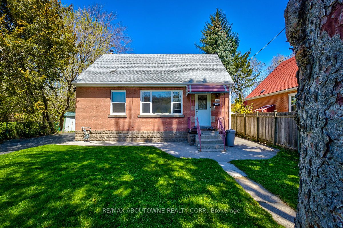 106 Merna Ave