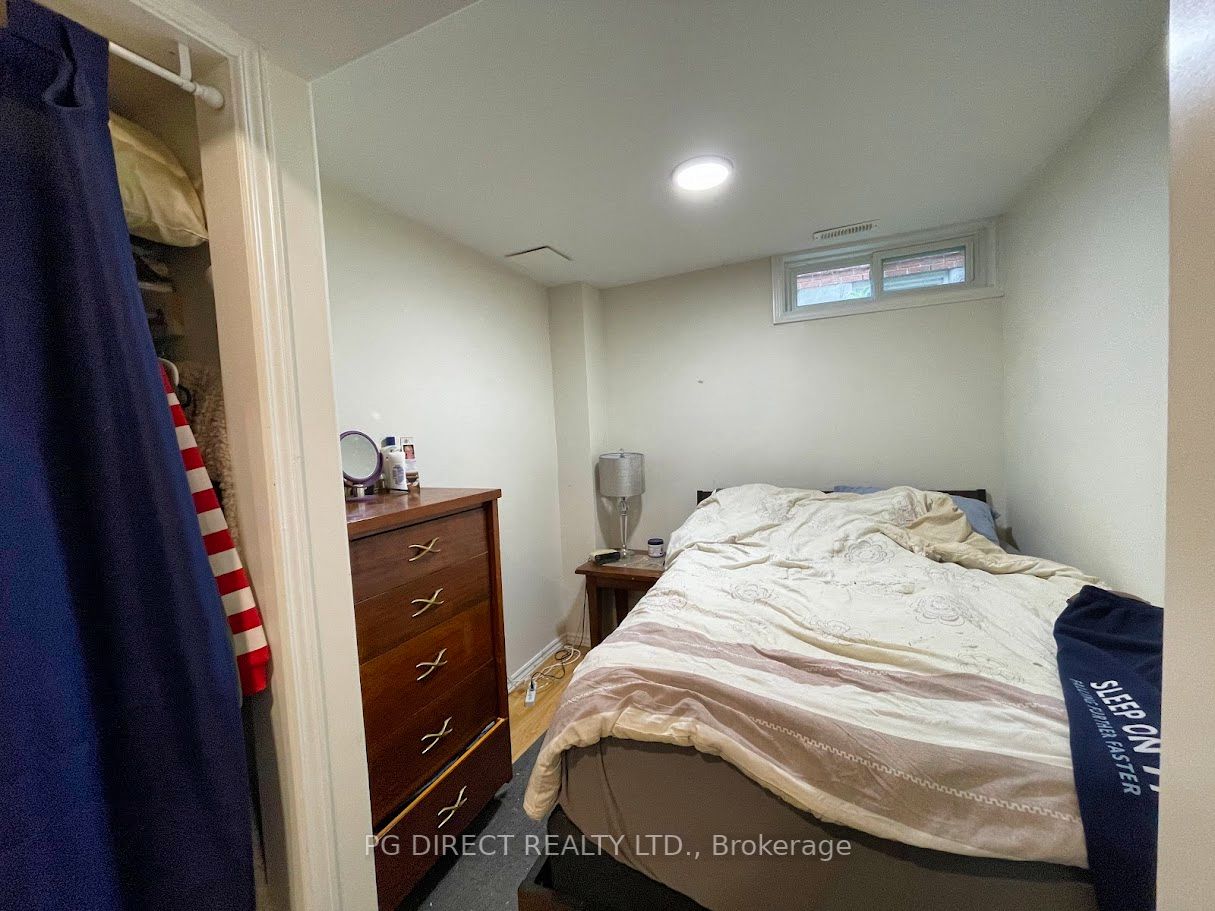 100 Stephen Dr