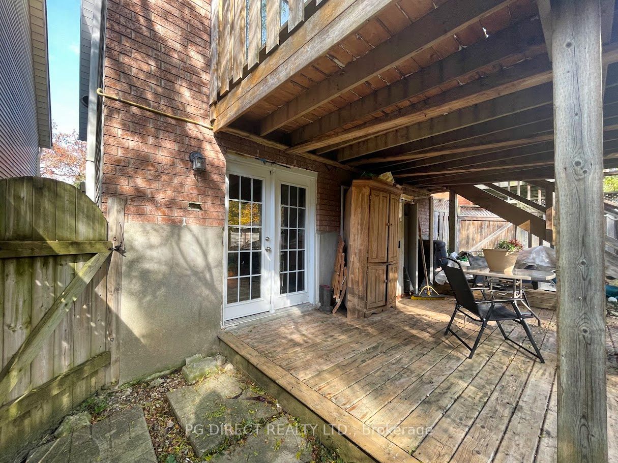 100 Stephen Dr