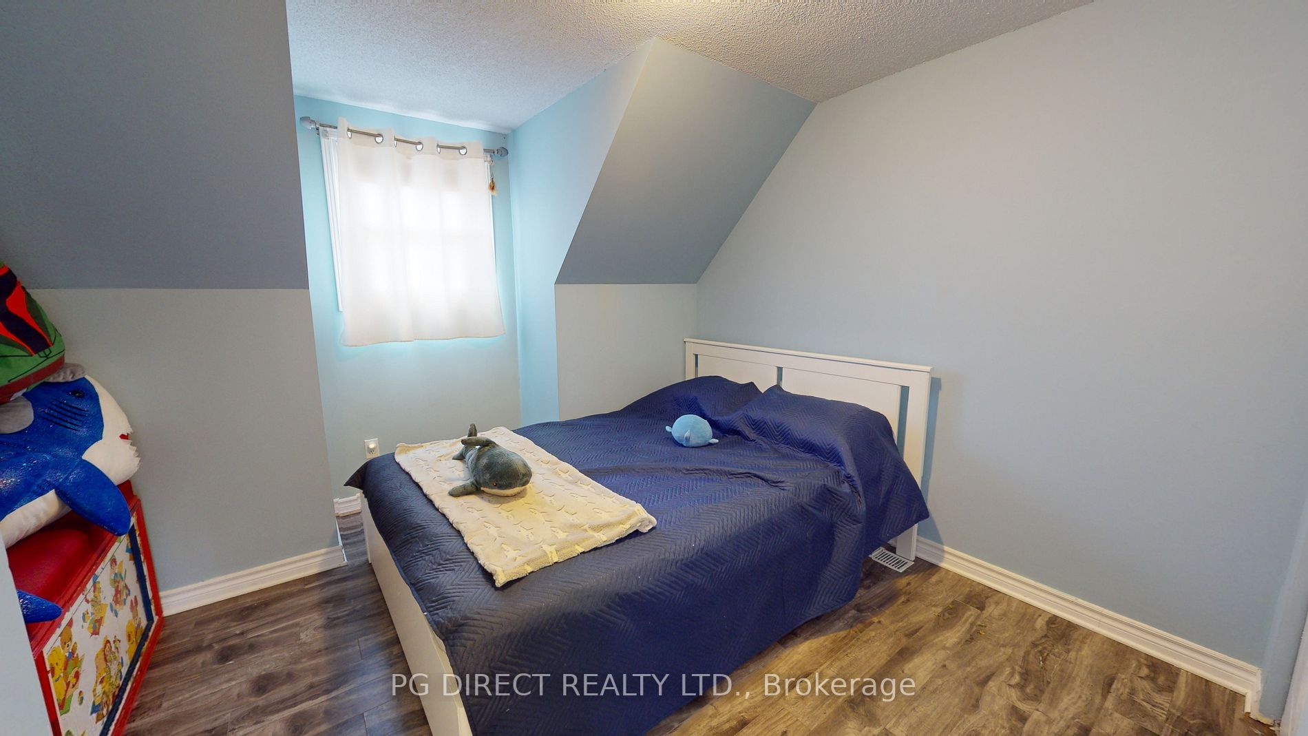 100 Stephen Dr