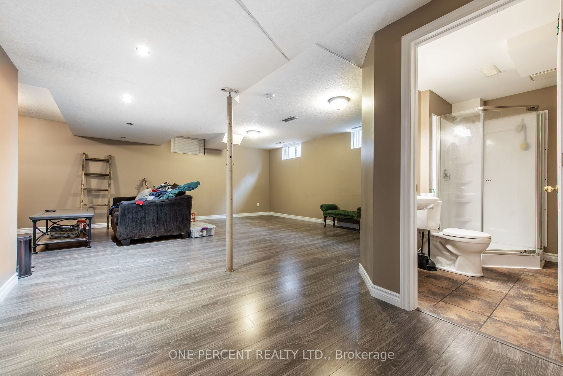 24 Pettitt Dr