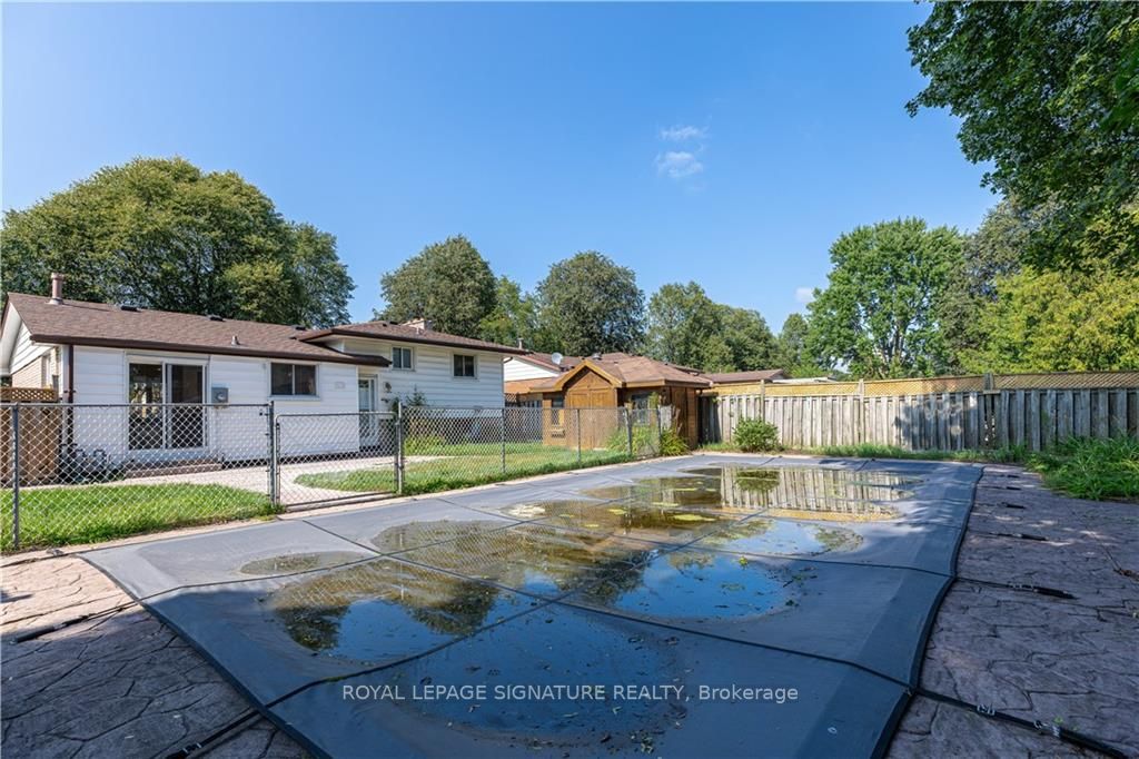 49 Amy Cres