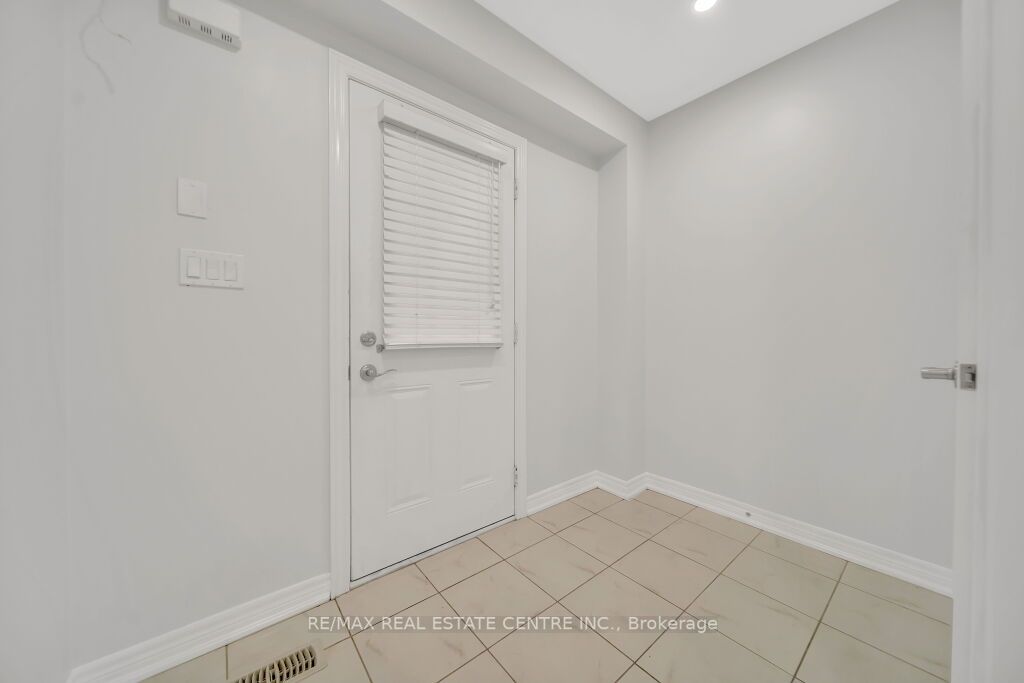 570 Linden Dr