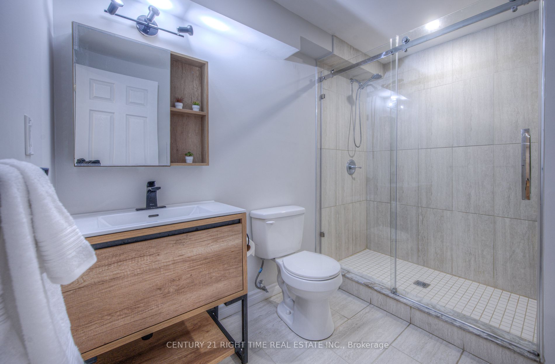 38 Mistywood St
