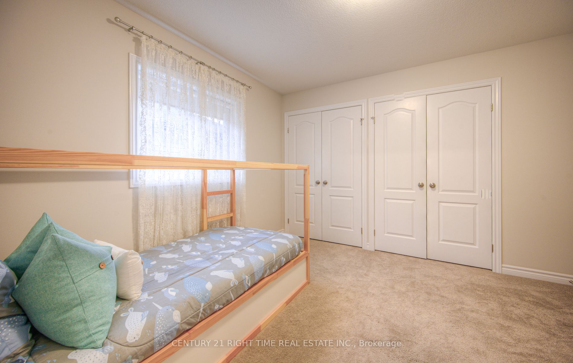 38 Mistywood St