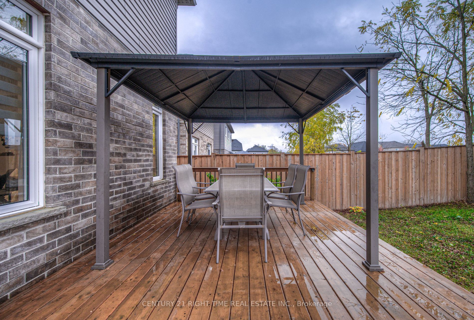 38 Mistywood St
