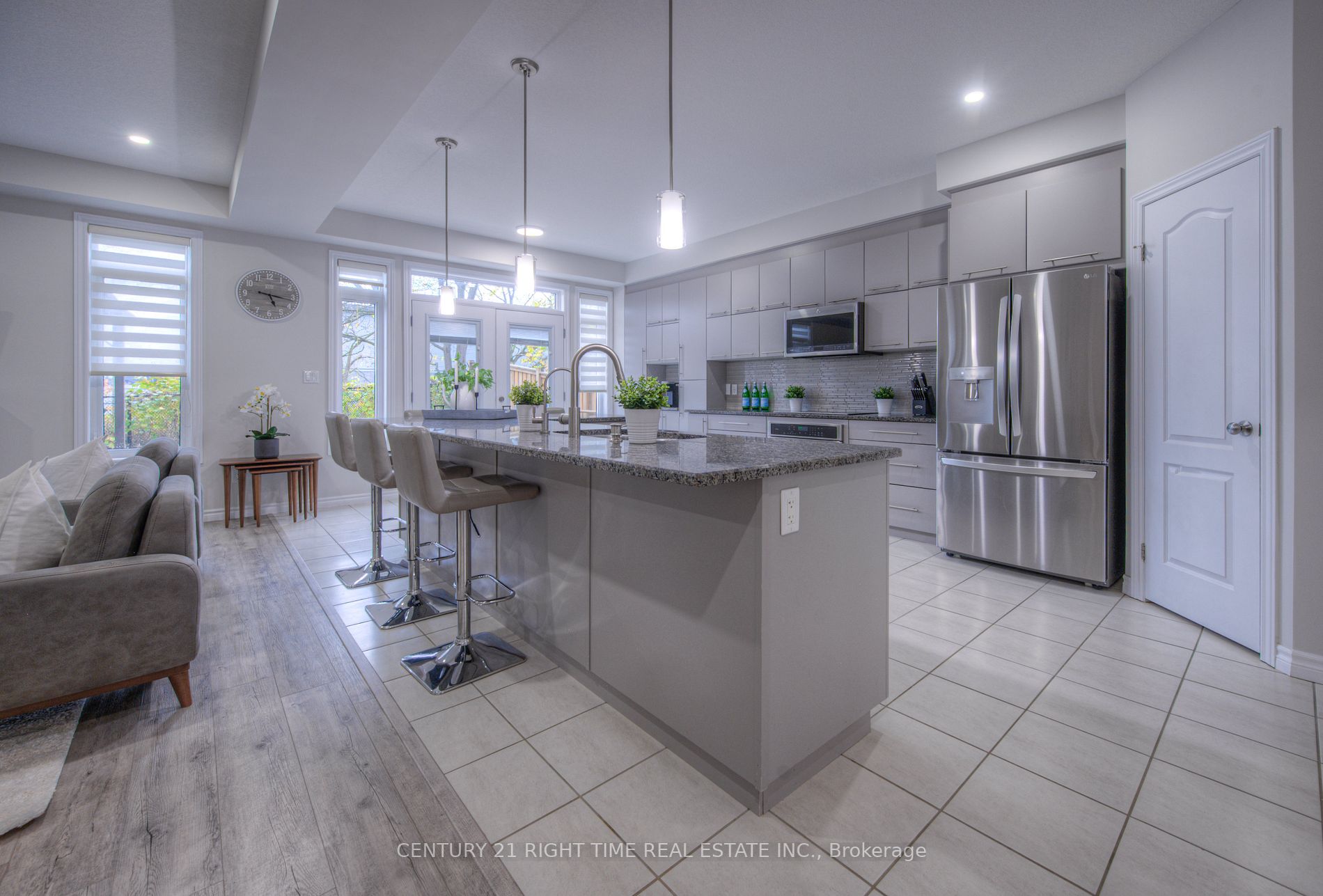 38 Mistywood St