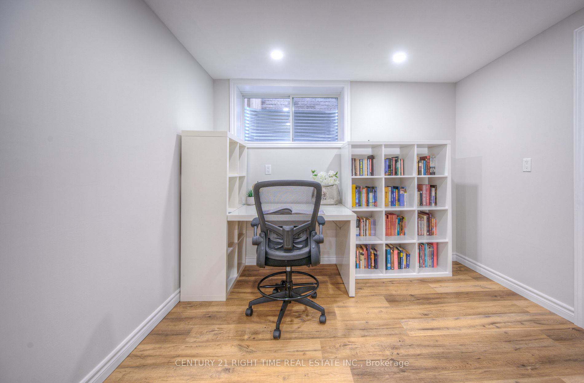 38 Mistywood St