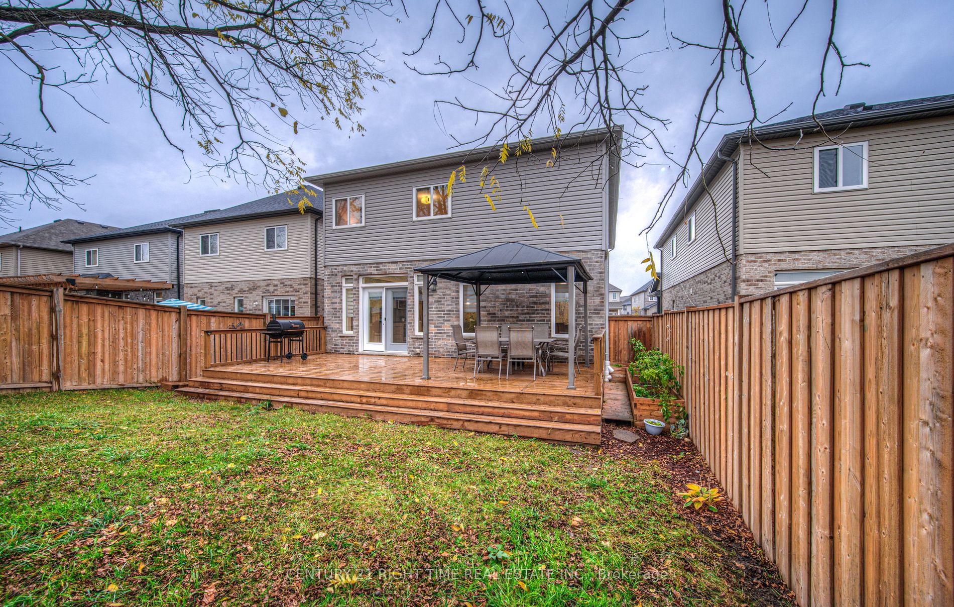 38 Mistywood St