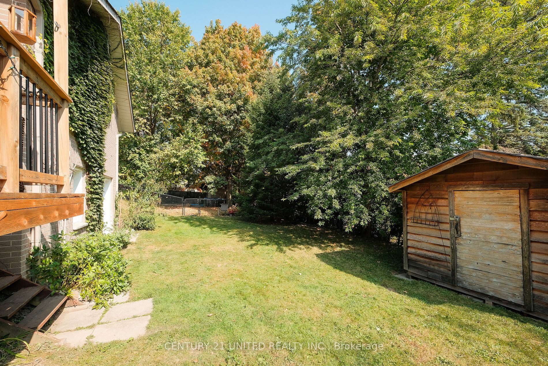 1278 Royal Dr