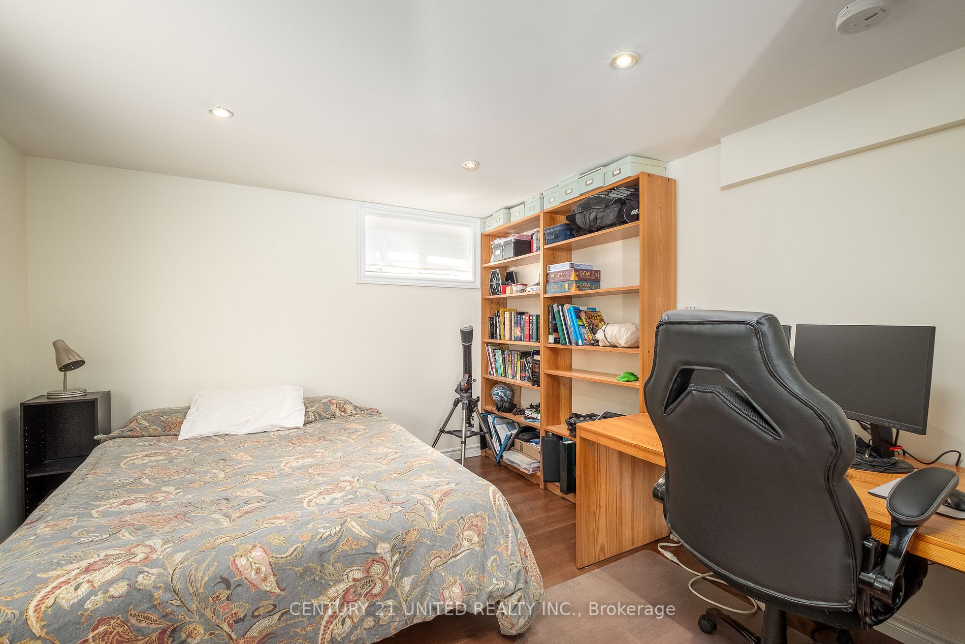 1278 Royal Dr