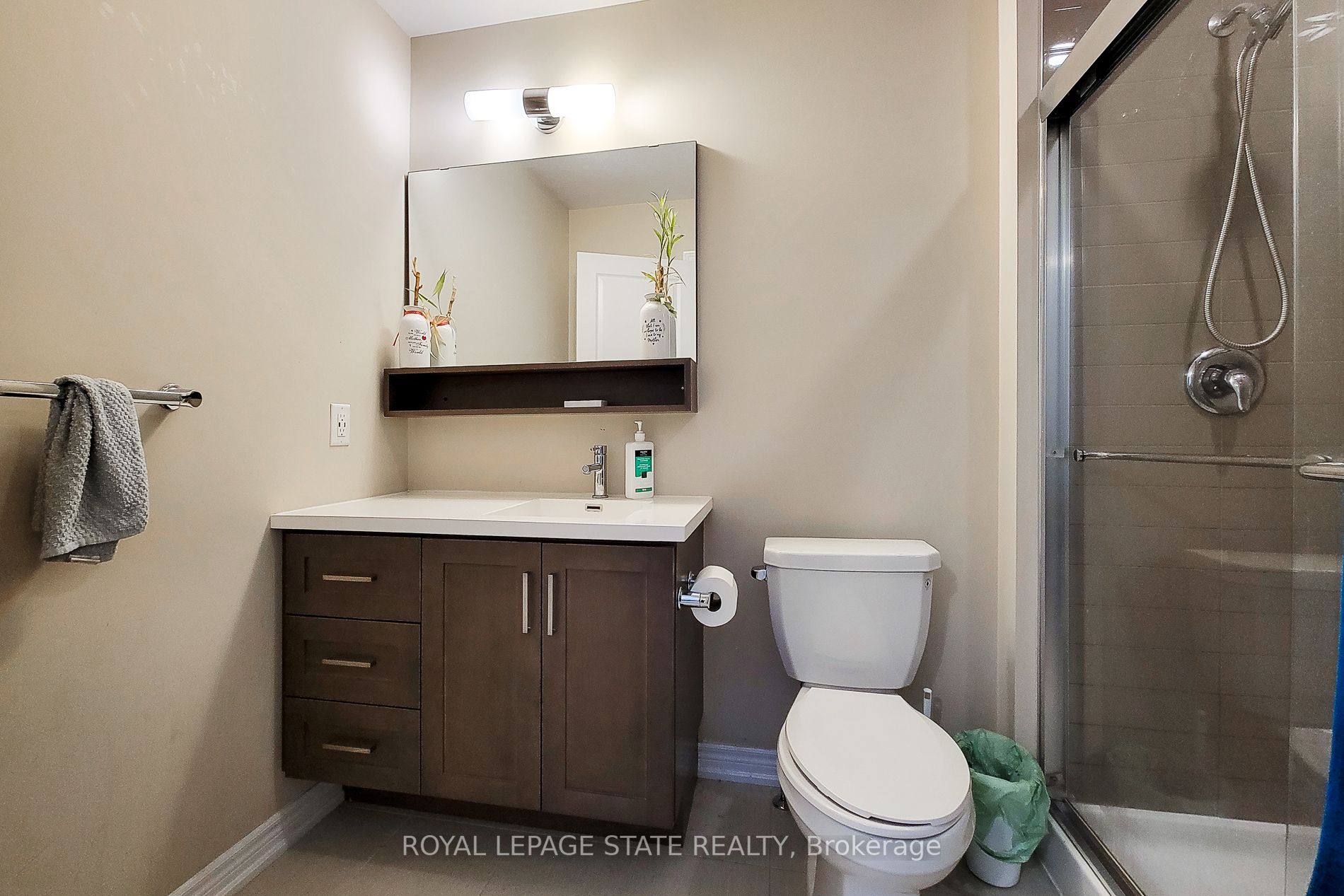 1890 Rymal Rd E, #124