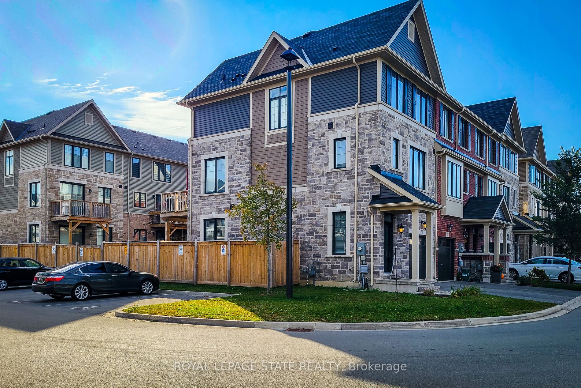 1890 Rymal Rd E, #124