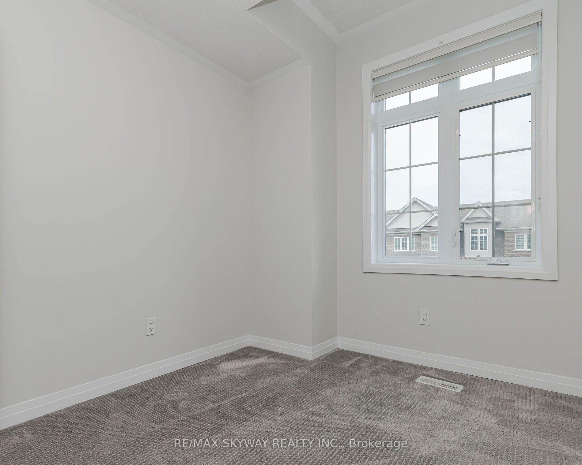 311 Woolwich St, #5