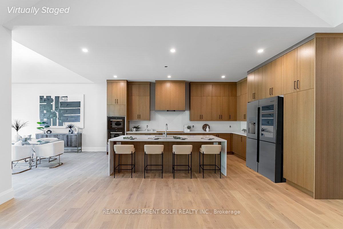 11 Black Willow Crt