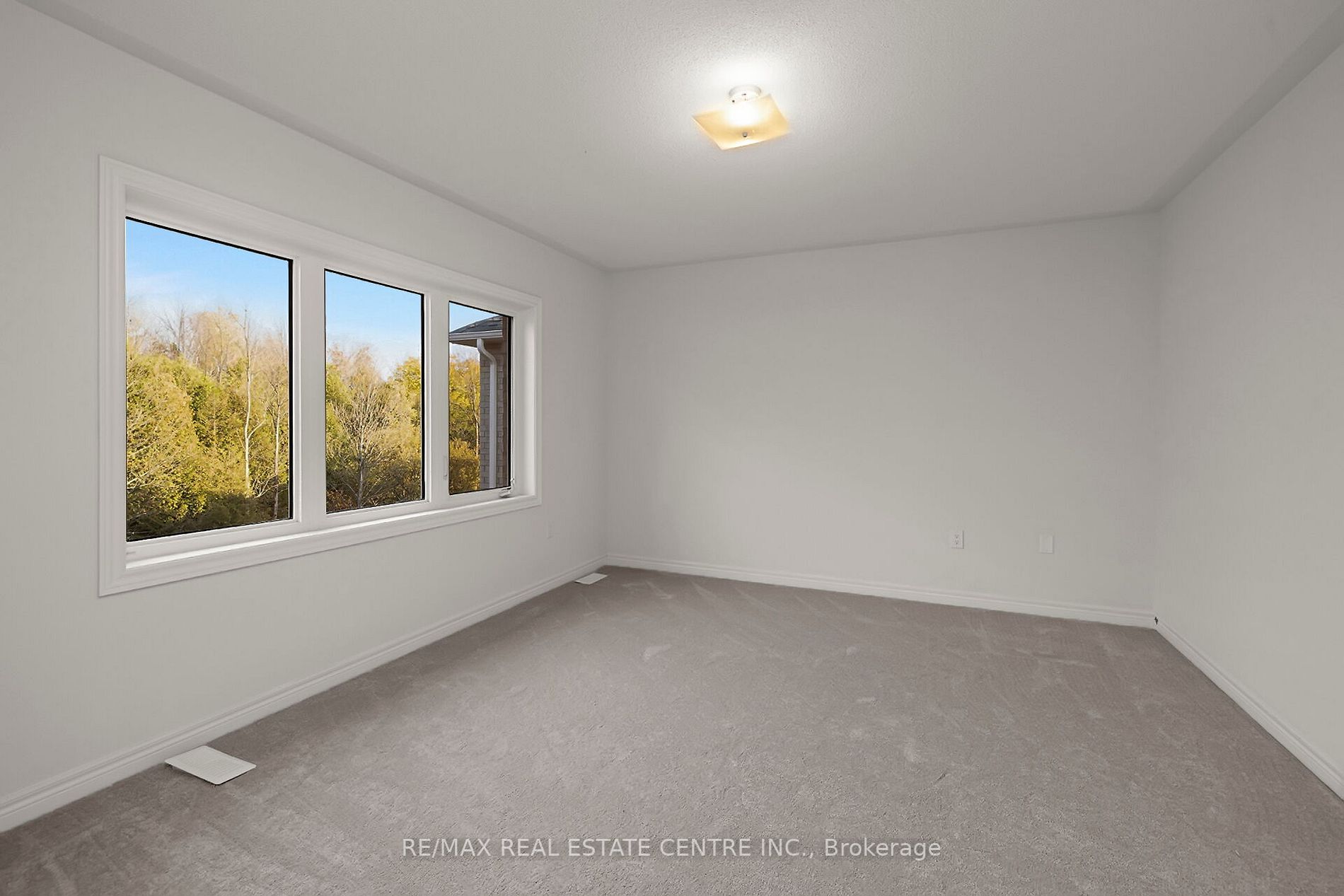 472 Black Cherry Cres