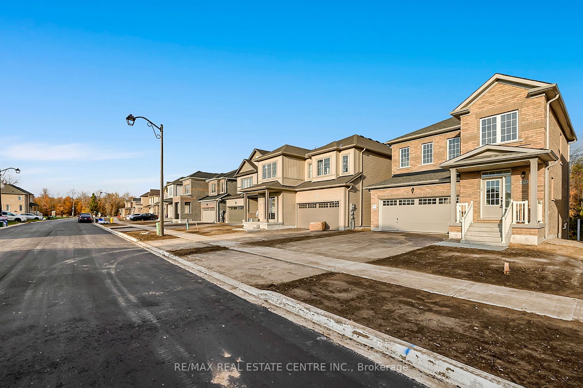 472 Black Cherry Cres
