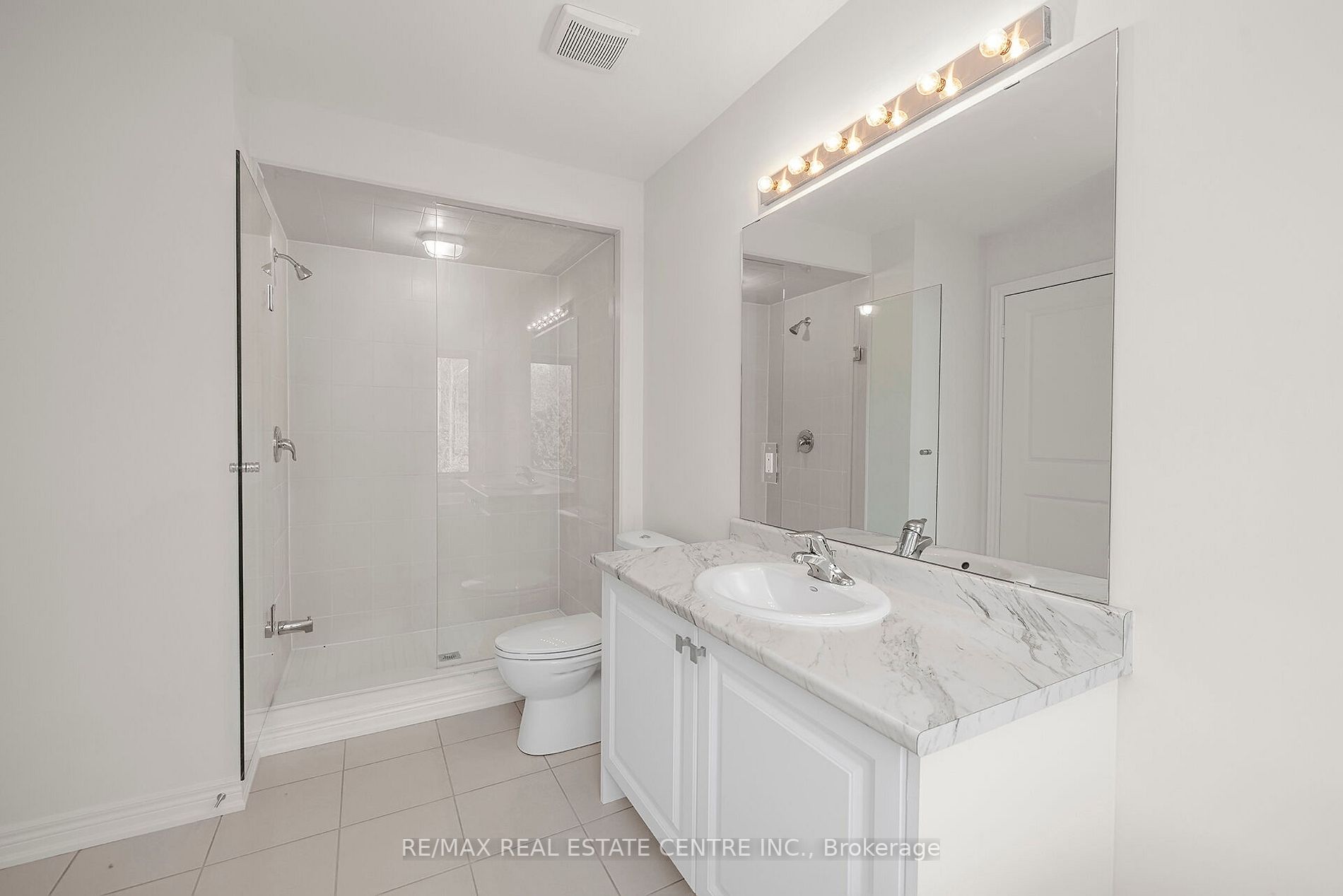 472 Black Cherry Cres