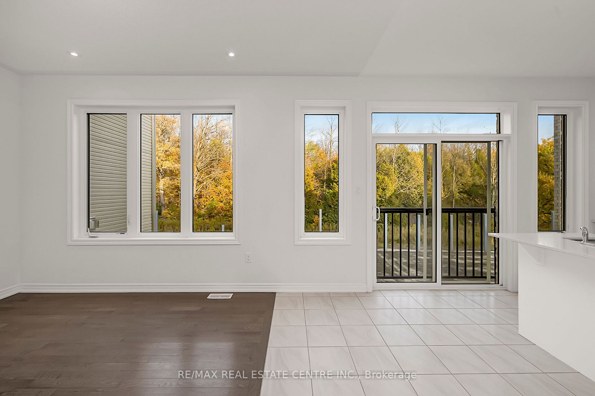 472 Black Cherry Cres