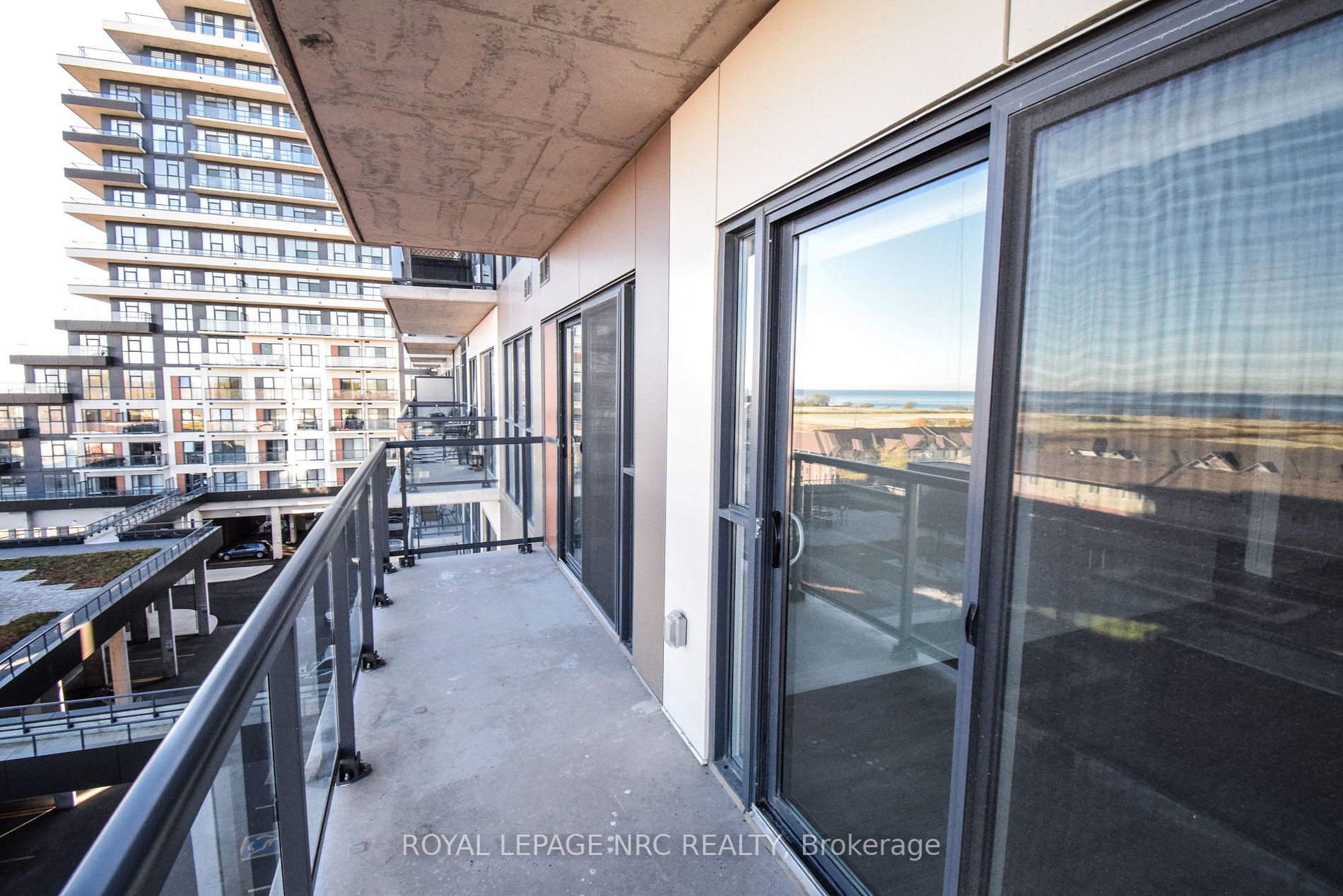 560 North Service Rd, #506