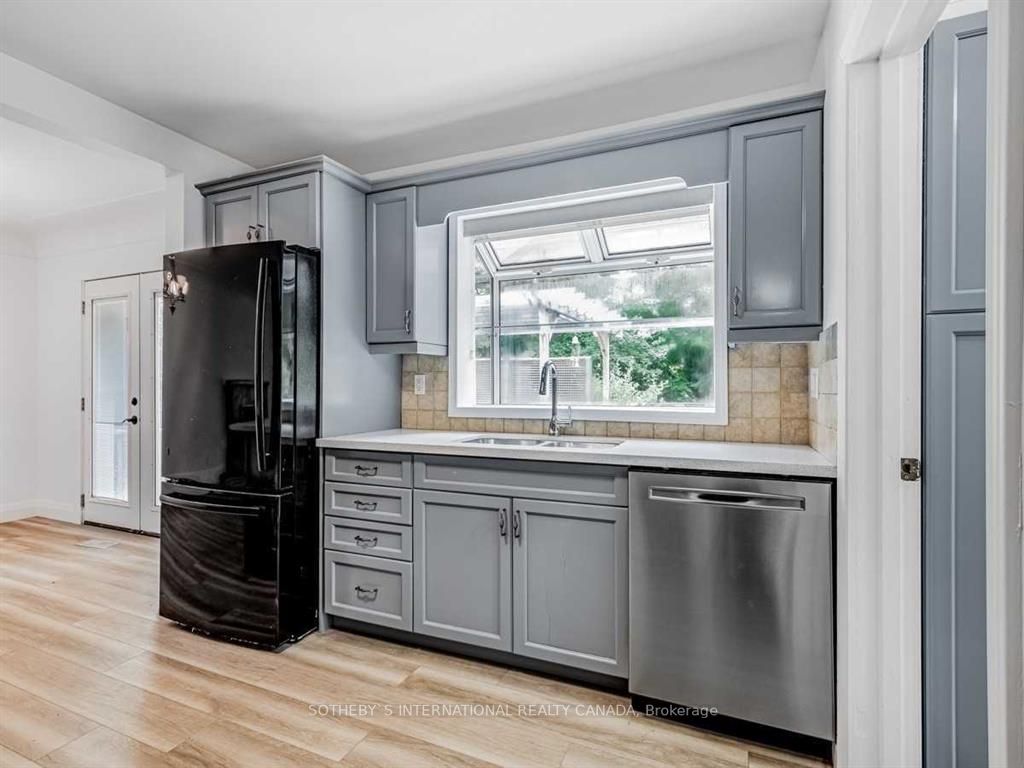 15 Miller Dr