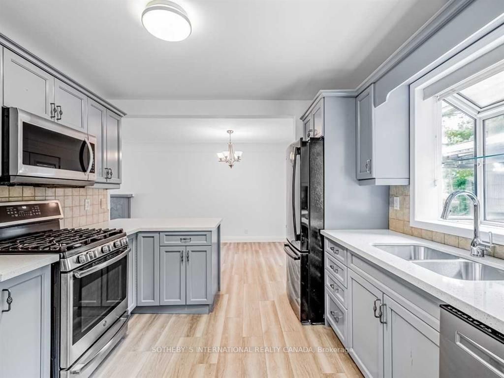 15 Miller Dr