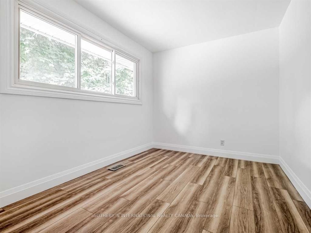 15 Miller Dr