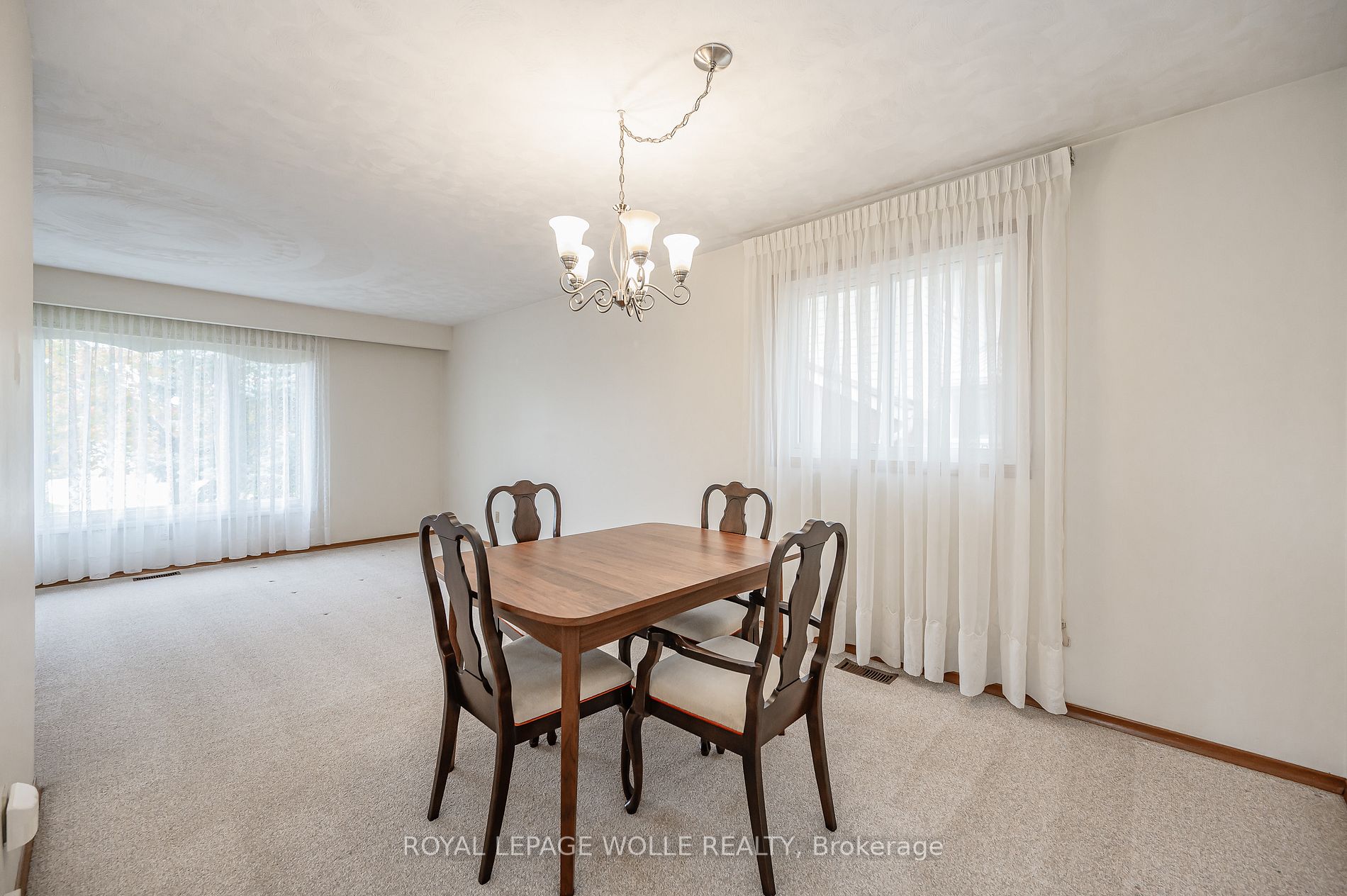 131 Countryside Crescent