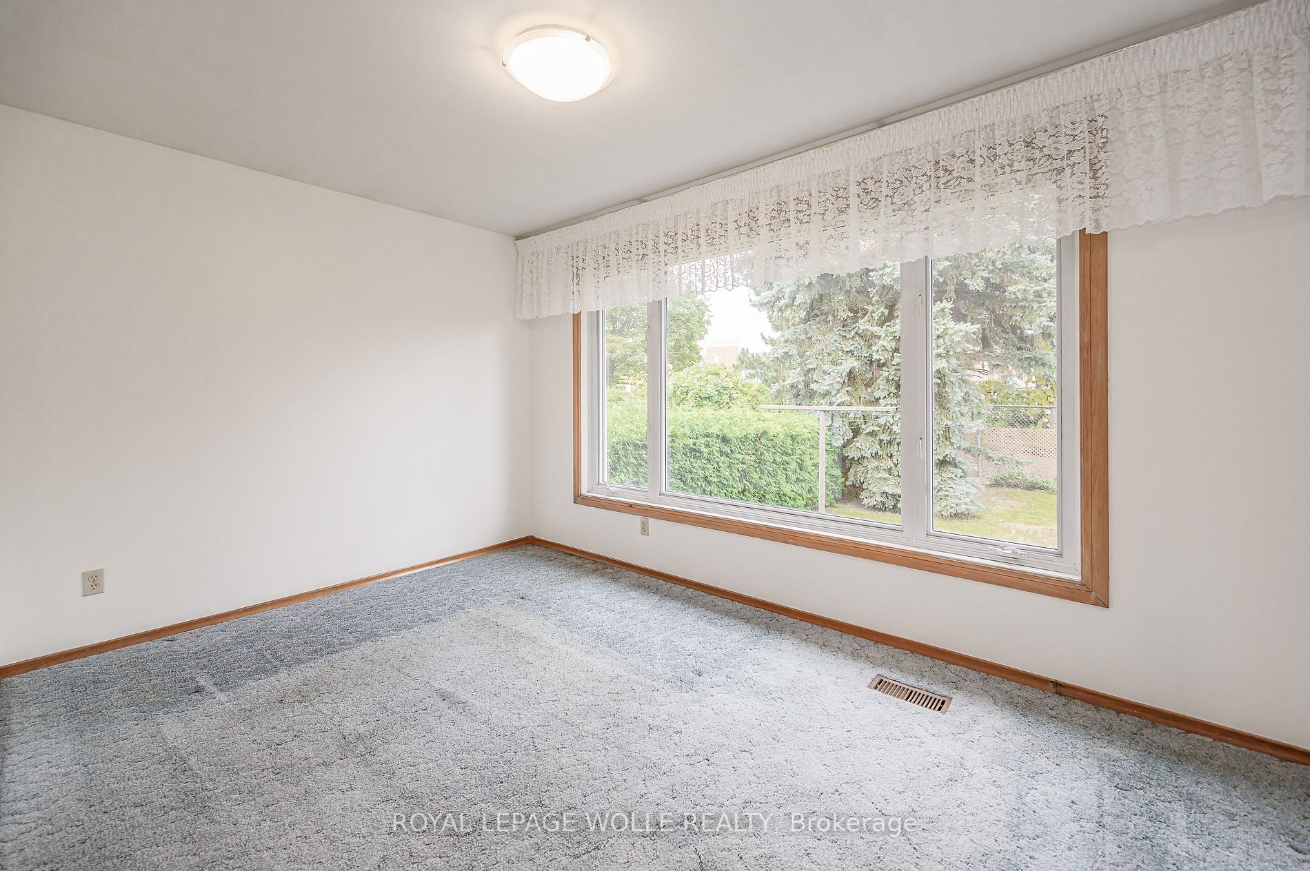 131 Countryside Crescent