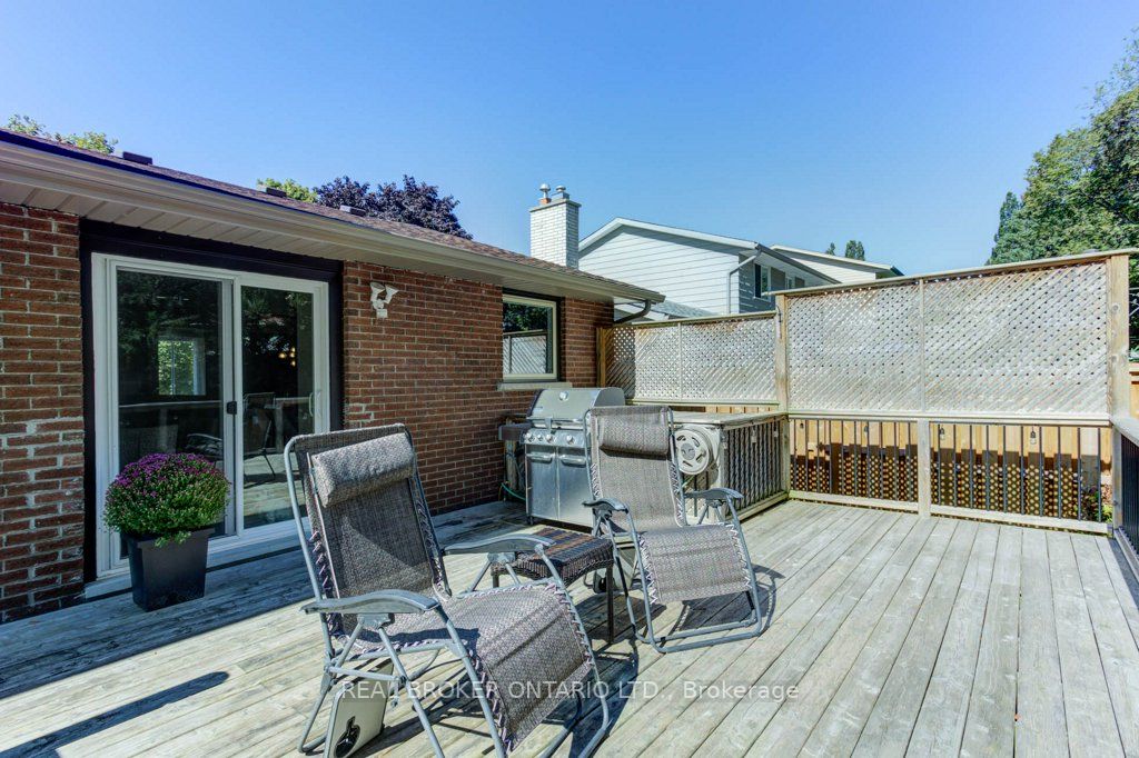 96 Mccarron Cres