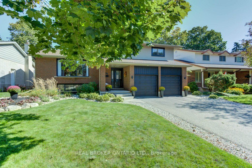 96 Mccarron Cres