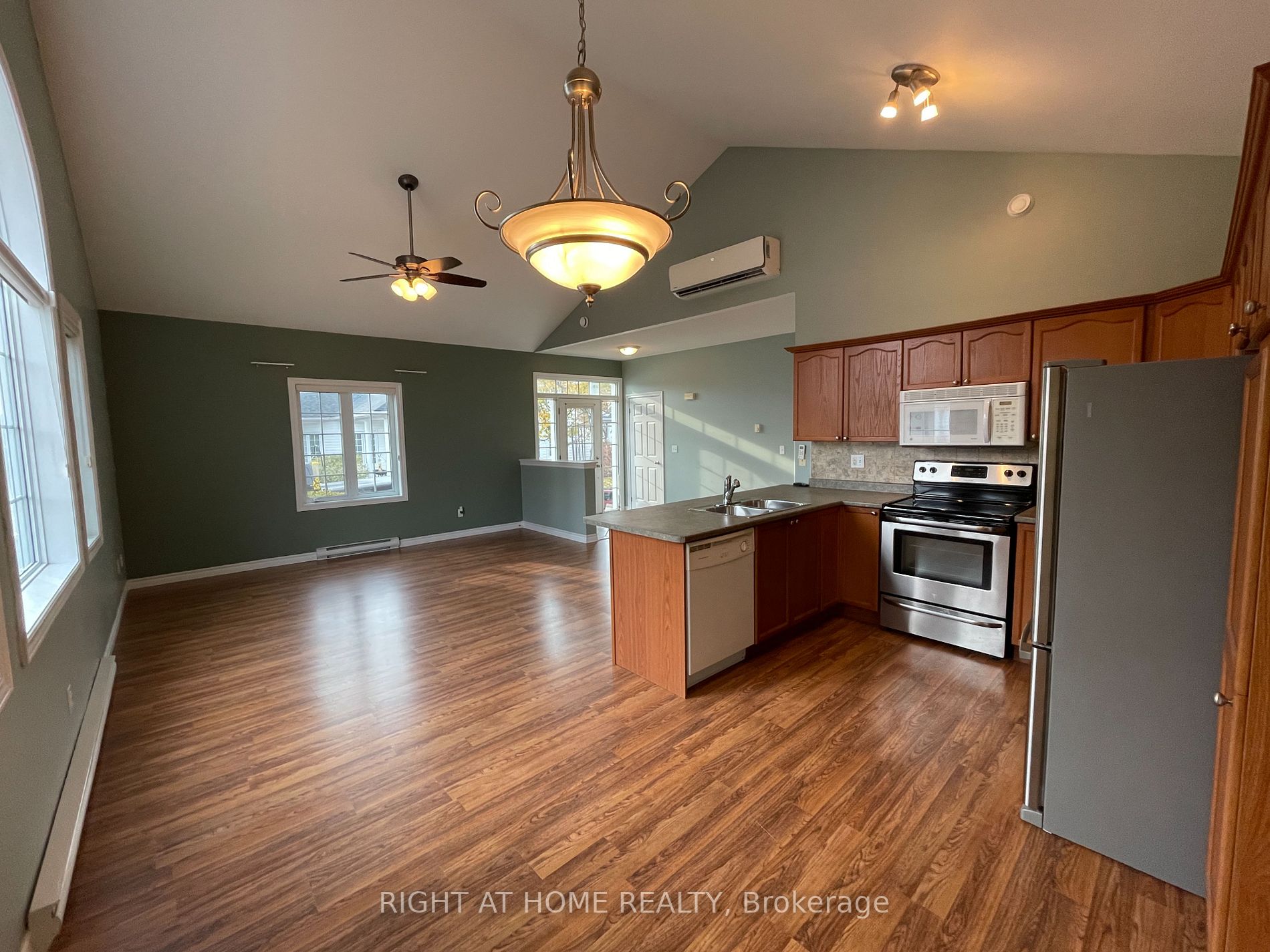 1055 Birchwood Tr, #804