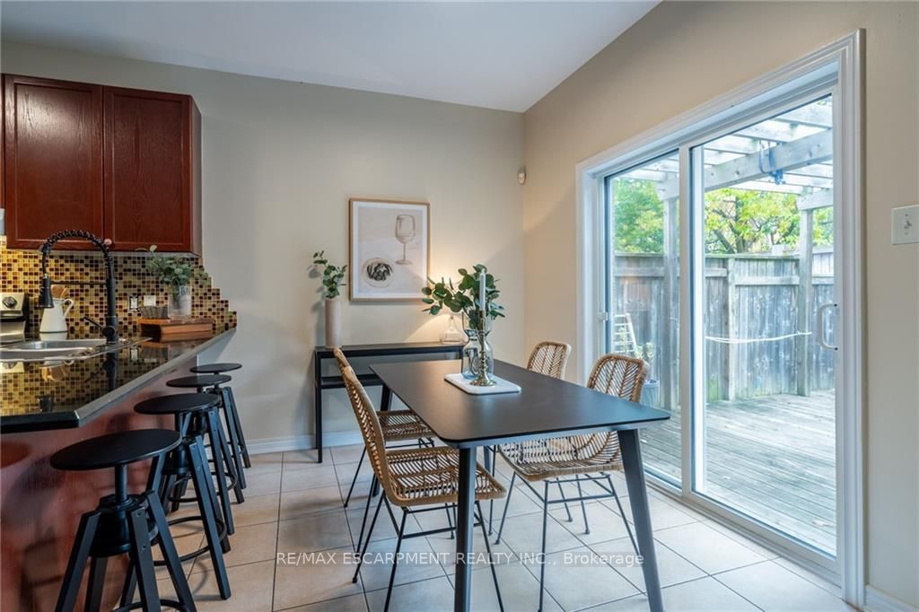 22 Glendarling Cres