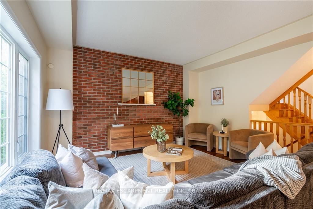 22 Glendarling Cres