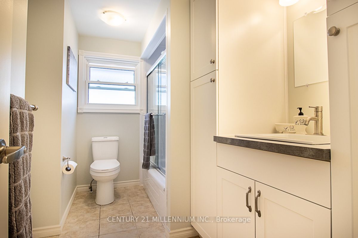 128 Westvale Dr