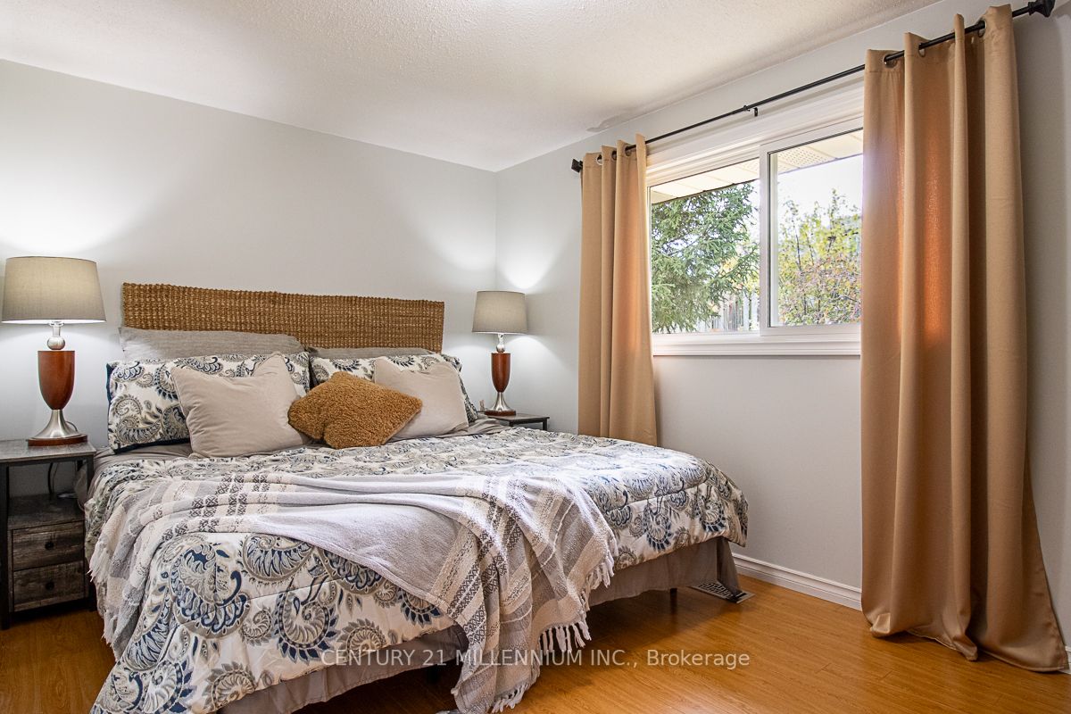 128 Westvale Dr