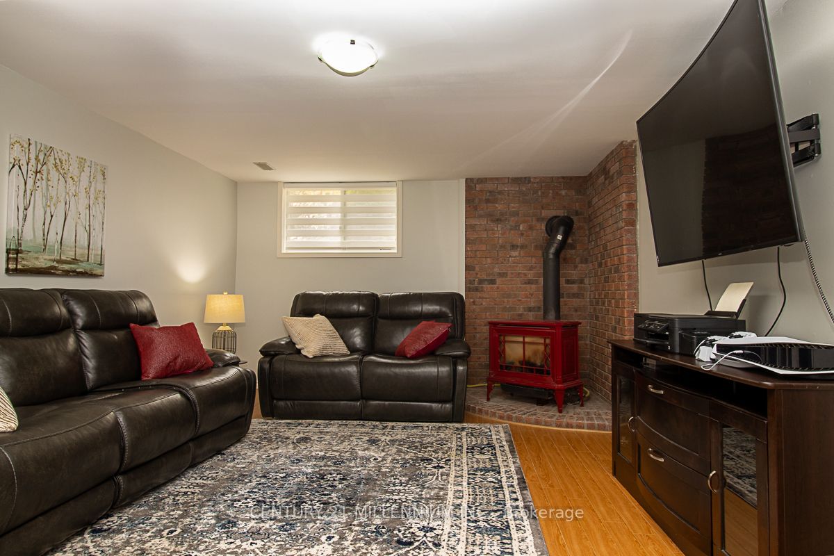 128 Westvale Dr
