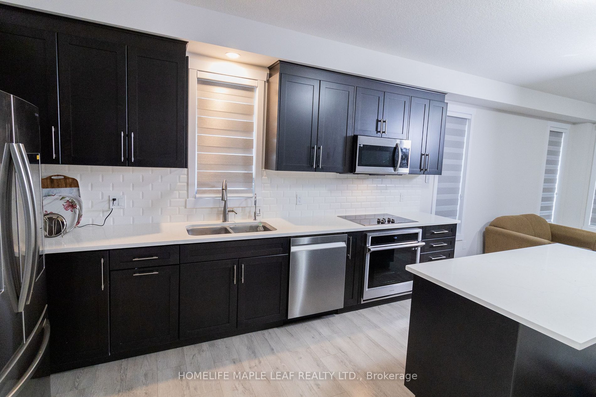 68 Moon Cres