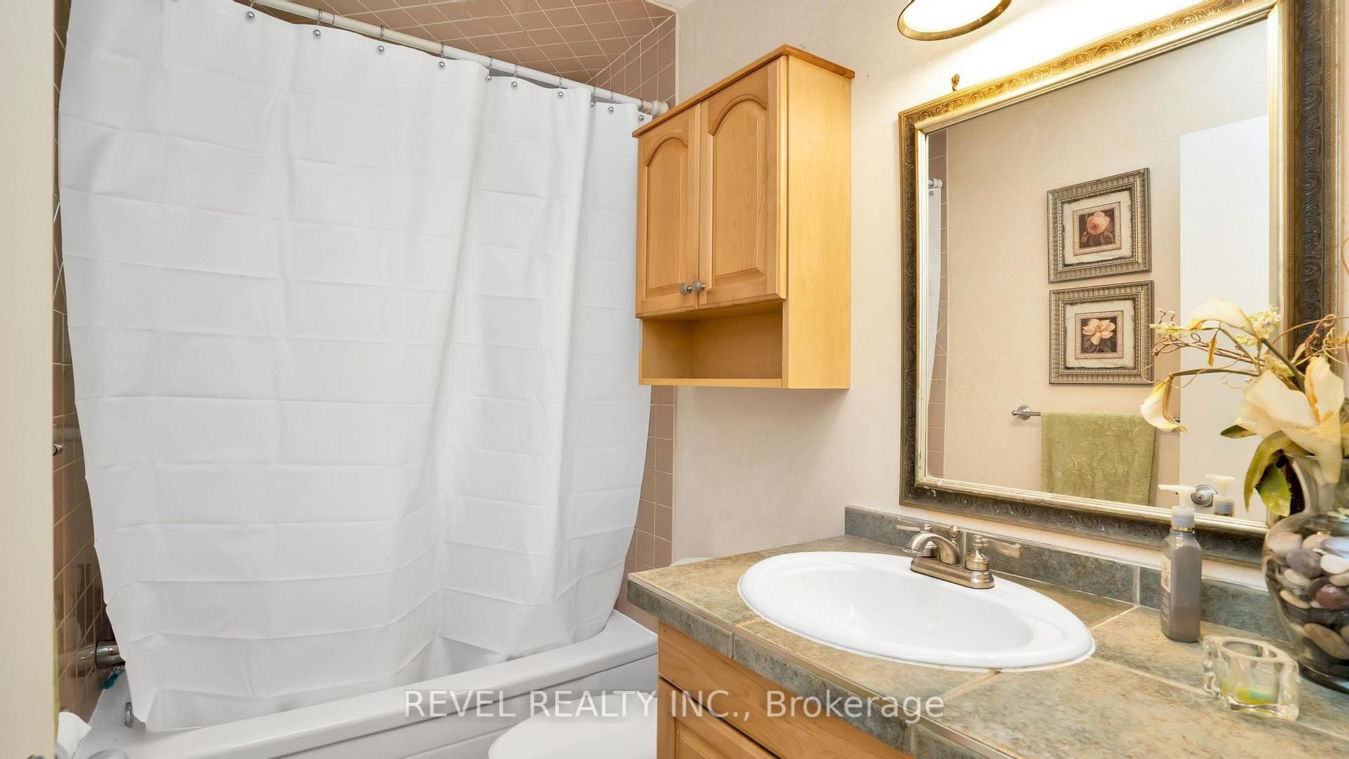 73 Cottonwood Cres