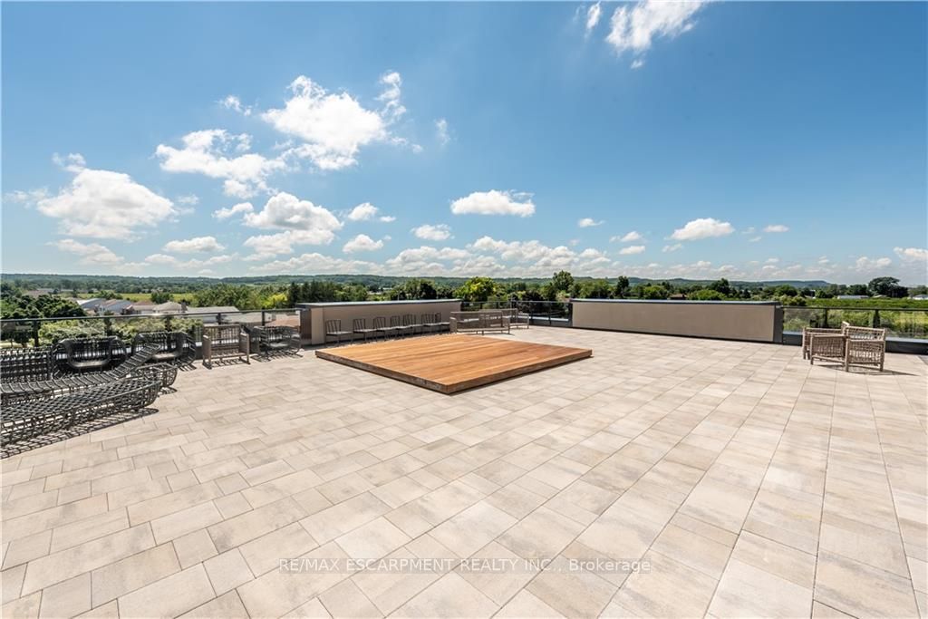 5055 Greenlane Rd, #416