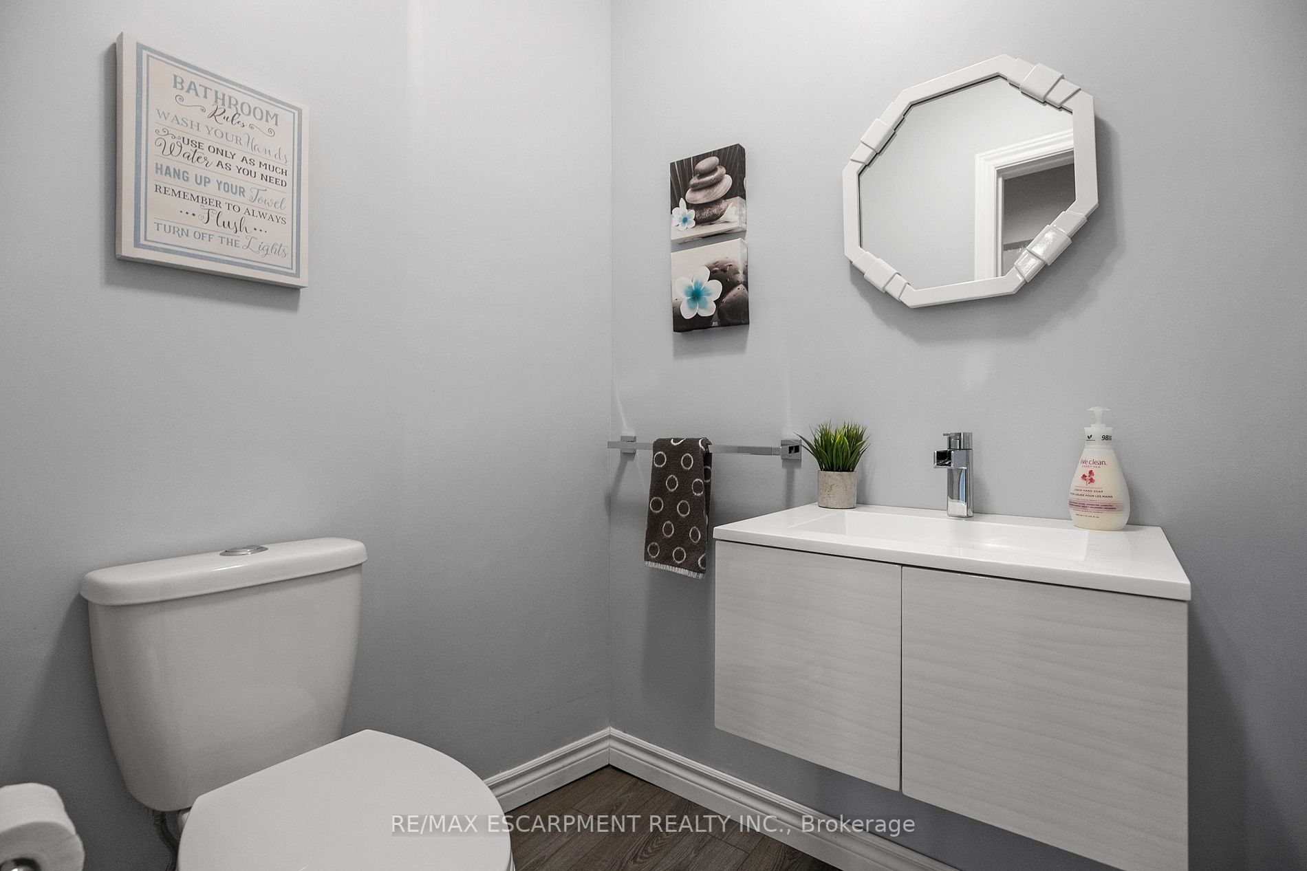 27 Ben Tirran Cres