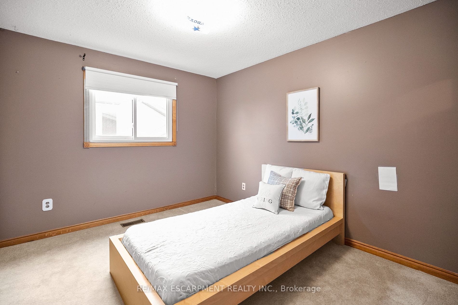 27 Ben Tirran Cres