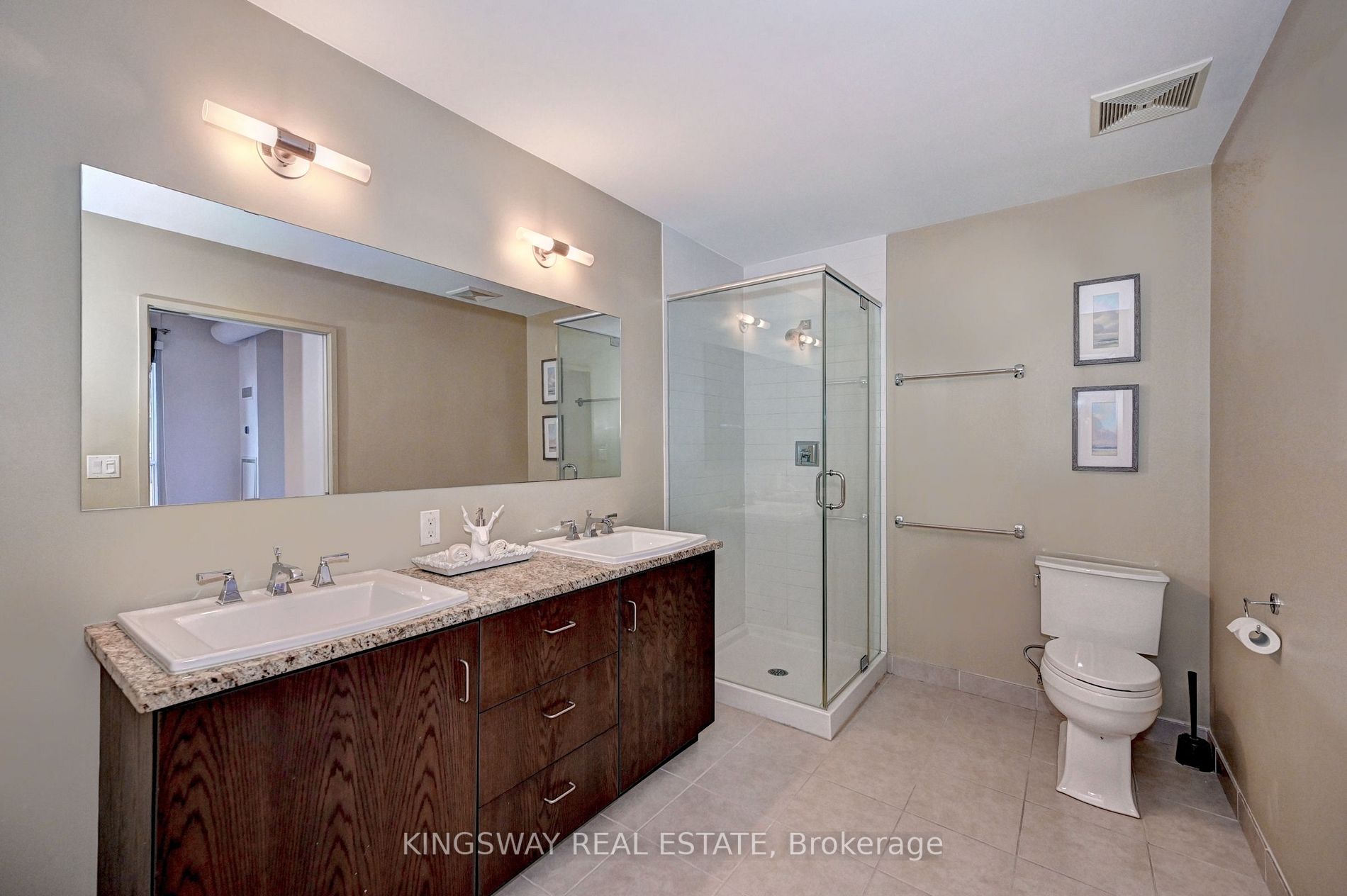 191 King St S, #512