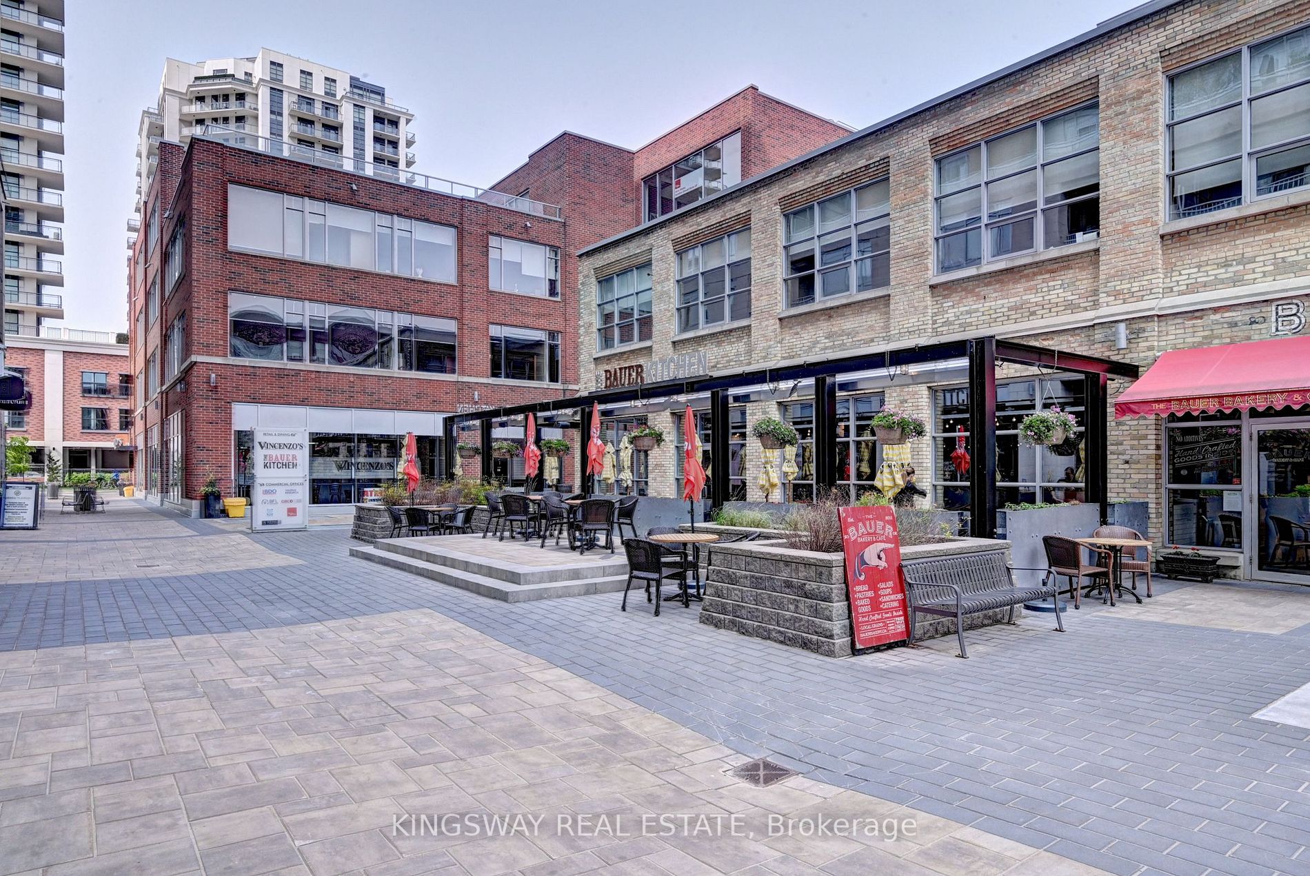191 King St S, #512