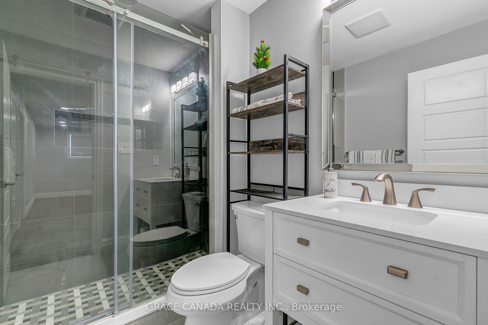962 Bellagio Dr