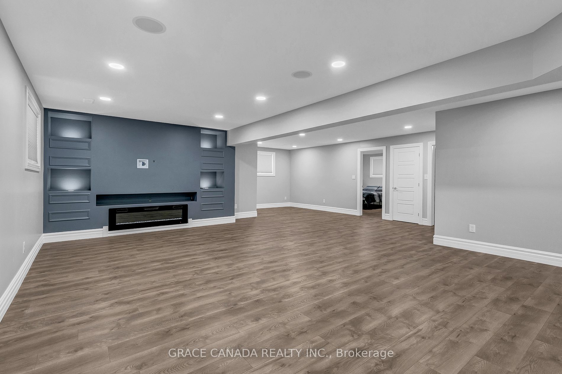 962 Bellagio Dr